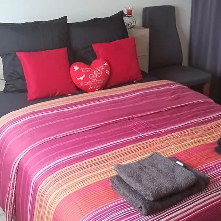 La Meinau Apartment *